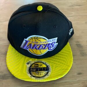 NWT | New Era | Los Angeles Lakers fitted cap | Size 7.5